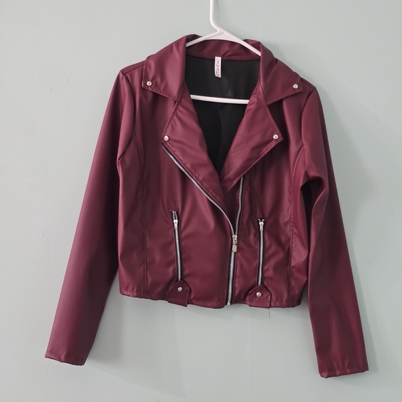 Elegant Burgundy Leather Jacket for Women - Picture 13 of 14